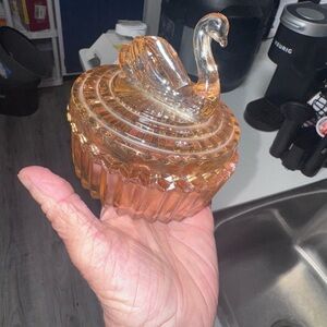 Jeannette Swan on glass dish pink